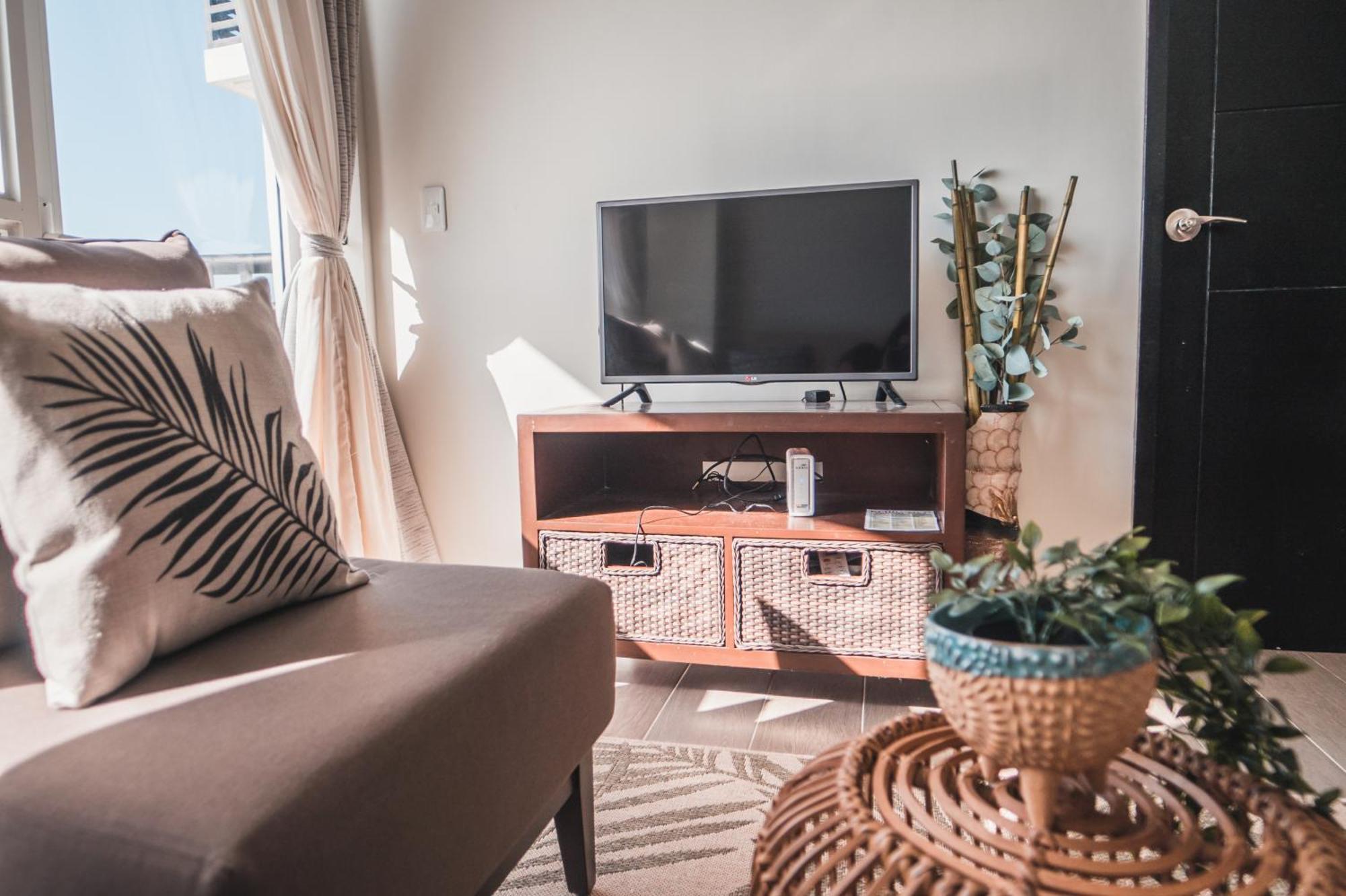 Modern Tropical Luxe Apartment - Boracay Newcoast Yapak Exterior foto